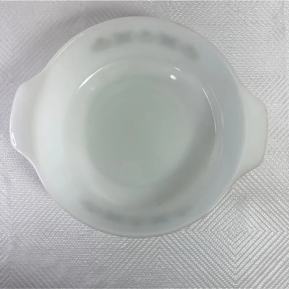 Meadow Green Fire-King Anchor Hocking Milk Glass Round Casserole 2 Qt No Lid VTG